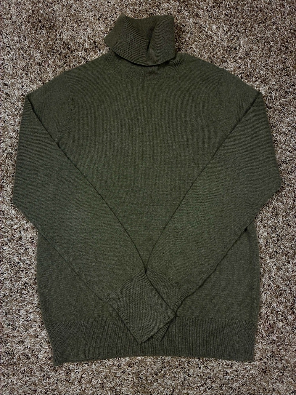 Uniqlo 100% Cashmere Turtleneck Pullover Sweater